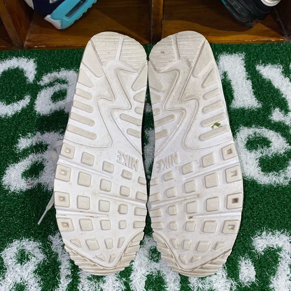 White and grey air max 90 - Picture 4 of 7